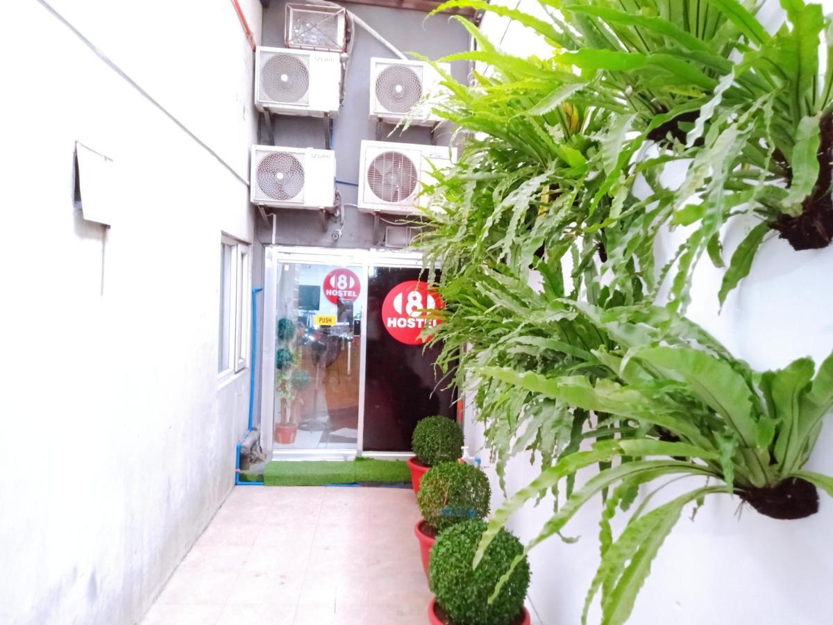 8Hostel Manila Dış mekan fotoğraf