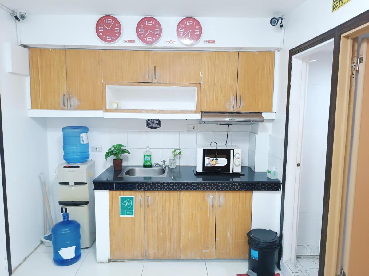 8Hostel Manila Dış mekan fotoğraf