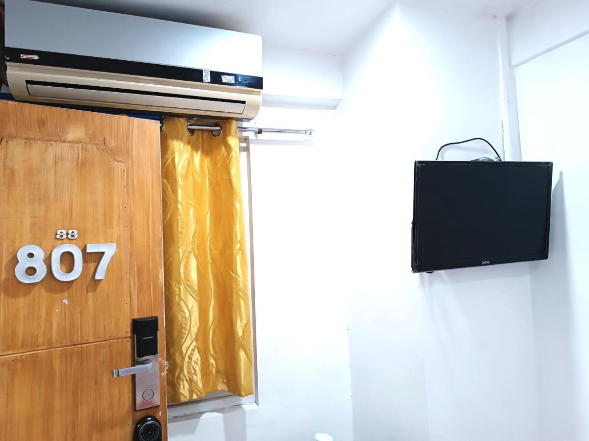 8Hostel Manila Dış mekan fotoğraf