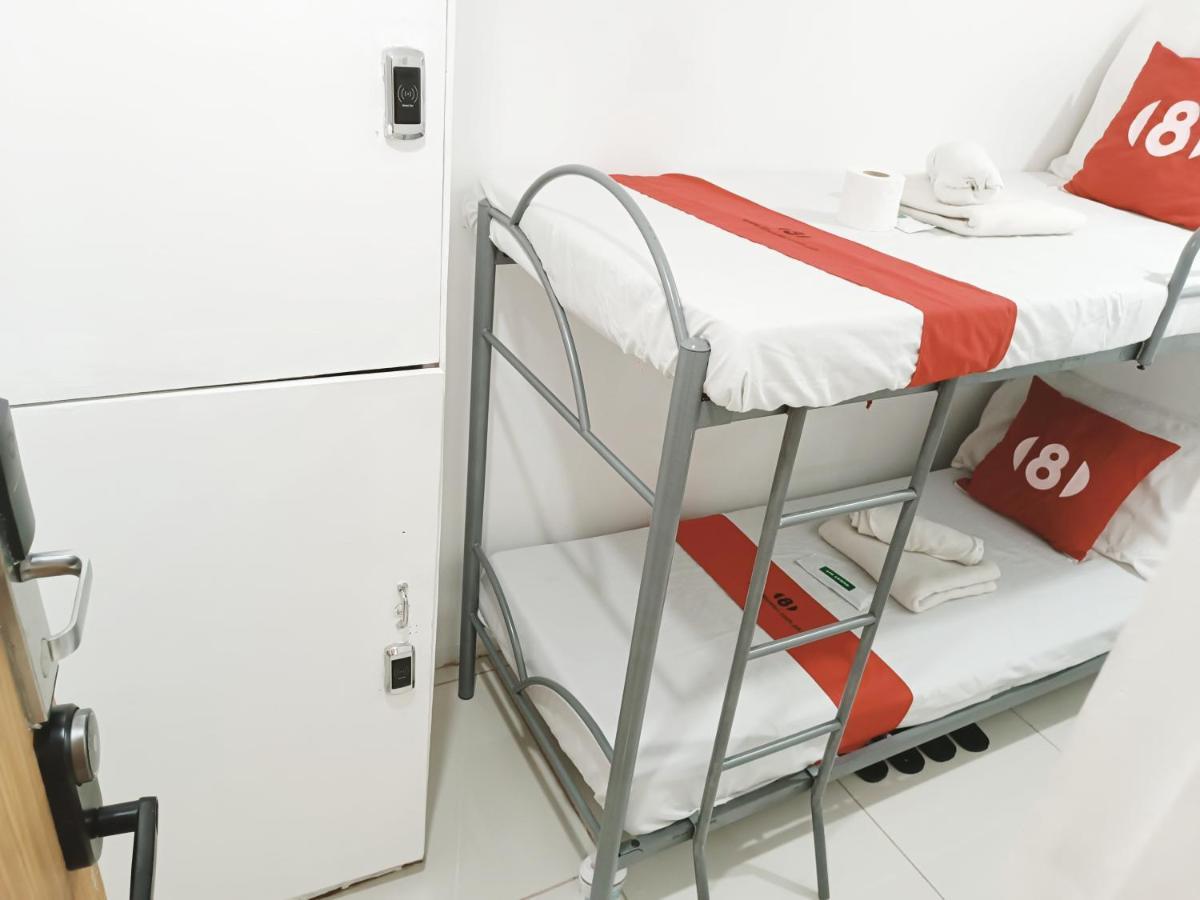 8Hostel Manila Dış mekan fotoğraf