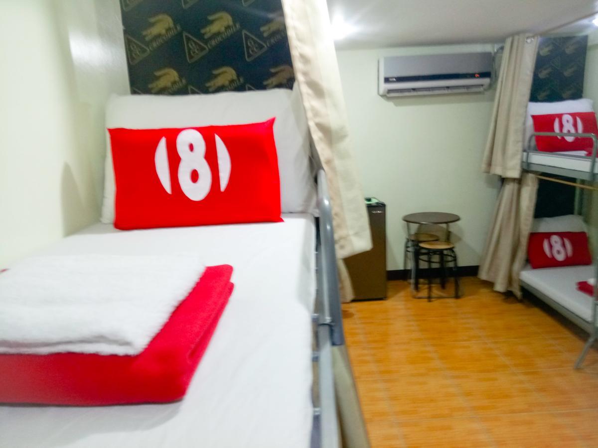 8Hostel Manila Dış mekan fotoğraf