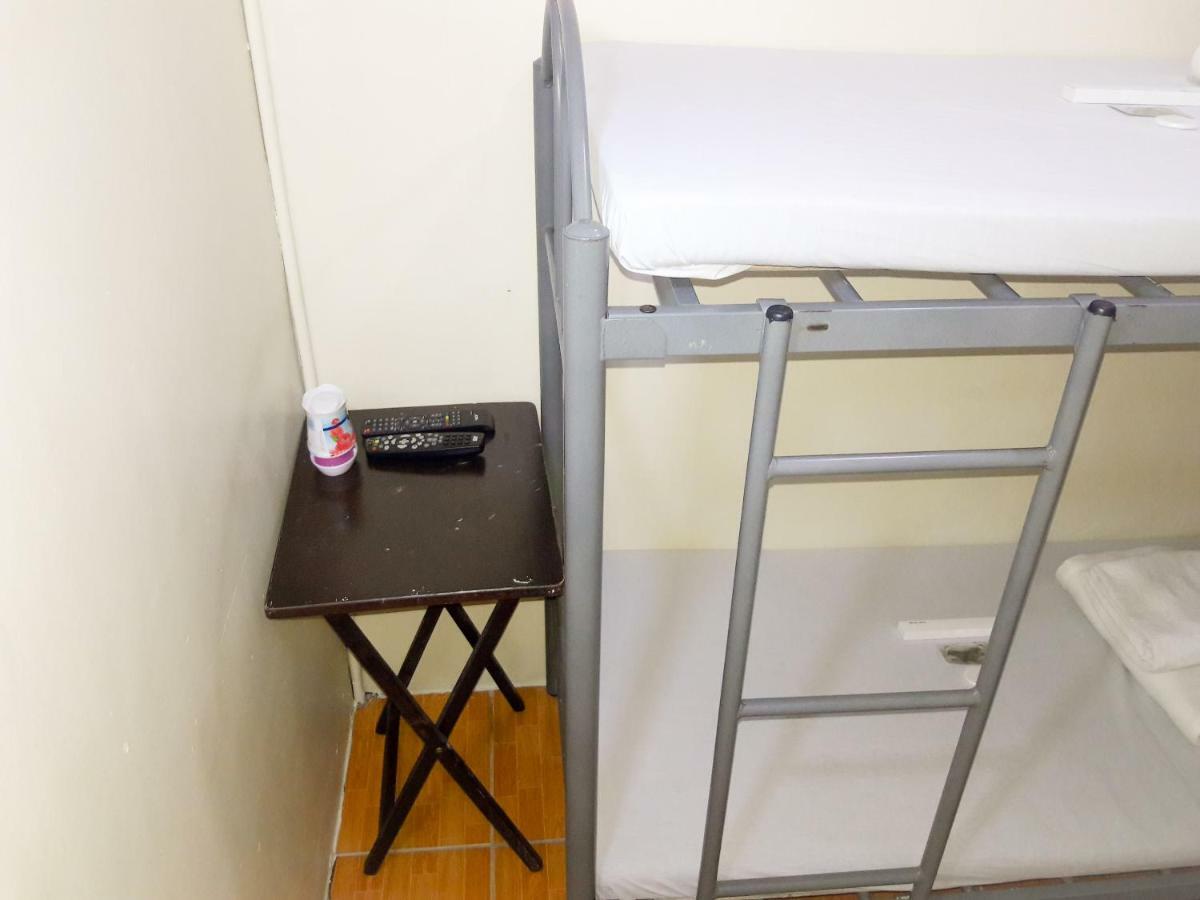 8Hostel Manila Dış mekan fotoğraf