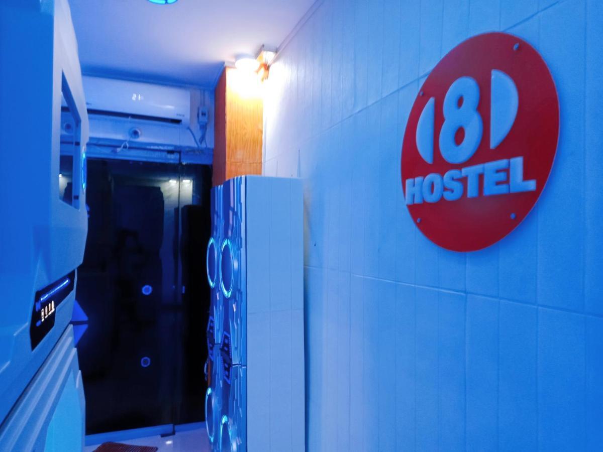 8Hostel Manila Dış mekan fotoğraf
